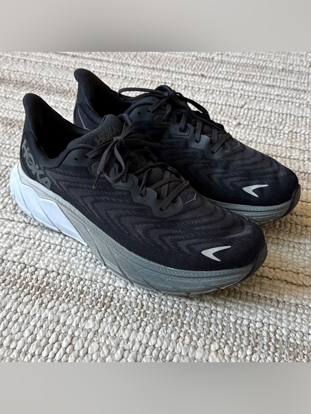 Hoka One One Arahi 6 Shoes Mens Size 11 D Black Gray White Running Stability